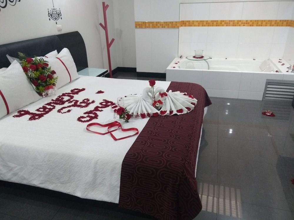 מדיין Hotel Merlott 70 מראה חיצוני תמונה