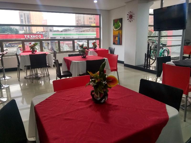 מדיין Hotel Merlott 70 מראה חיצוני תמונה